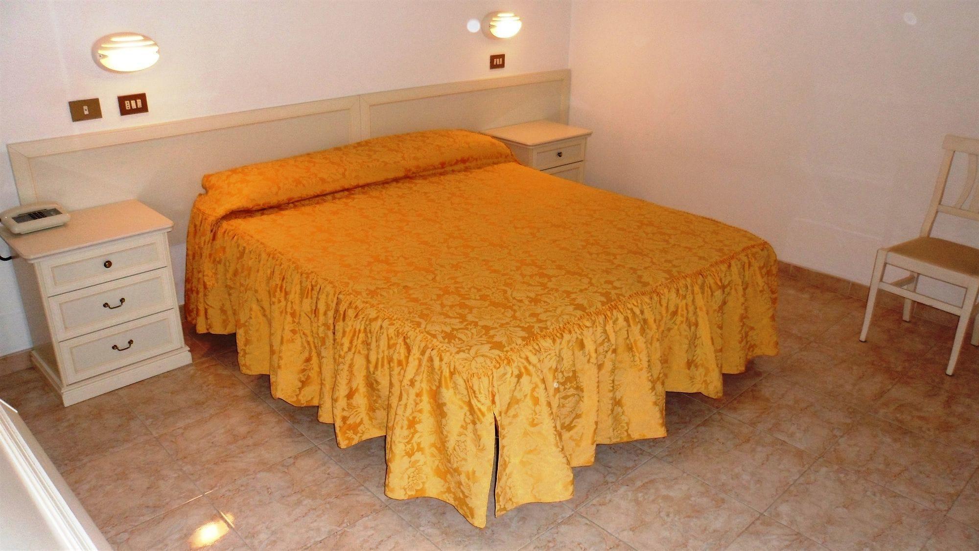 Hotel Reali Chianciano Terme Exterior foto